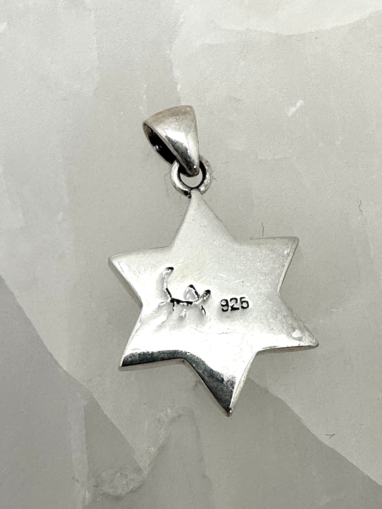 Star With Magen David or Hamsa