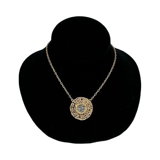 Metallic & Mesh Wire Necklace